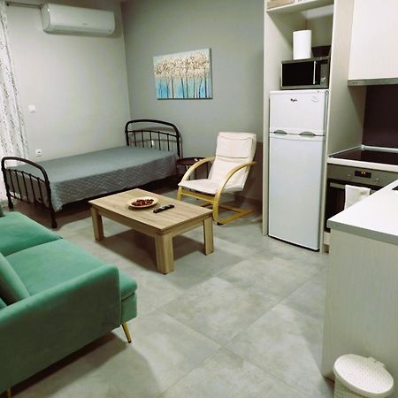 Othonos 10 Str. Apartment. Tríkala Esterno foto