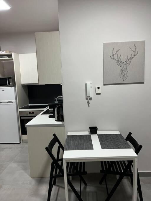 Othonos 10 Str. Apartment. Tríkala Esterno foto